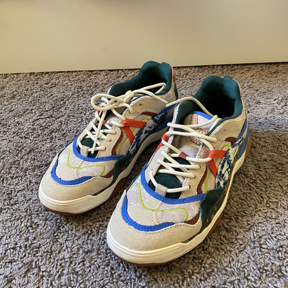 Vans Women’s shoes
